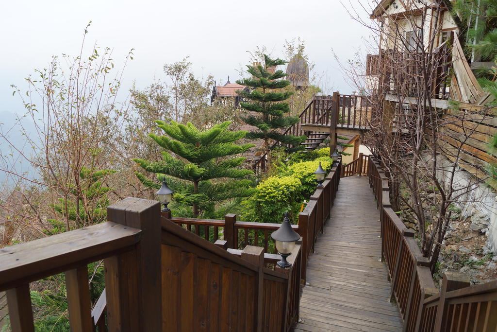 Spring Ground Resort Zsenaj Kültér fotó