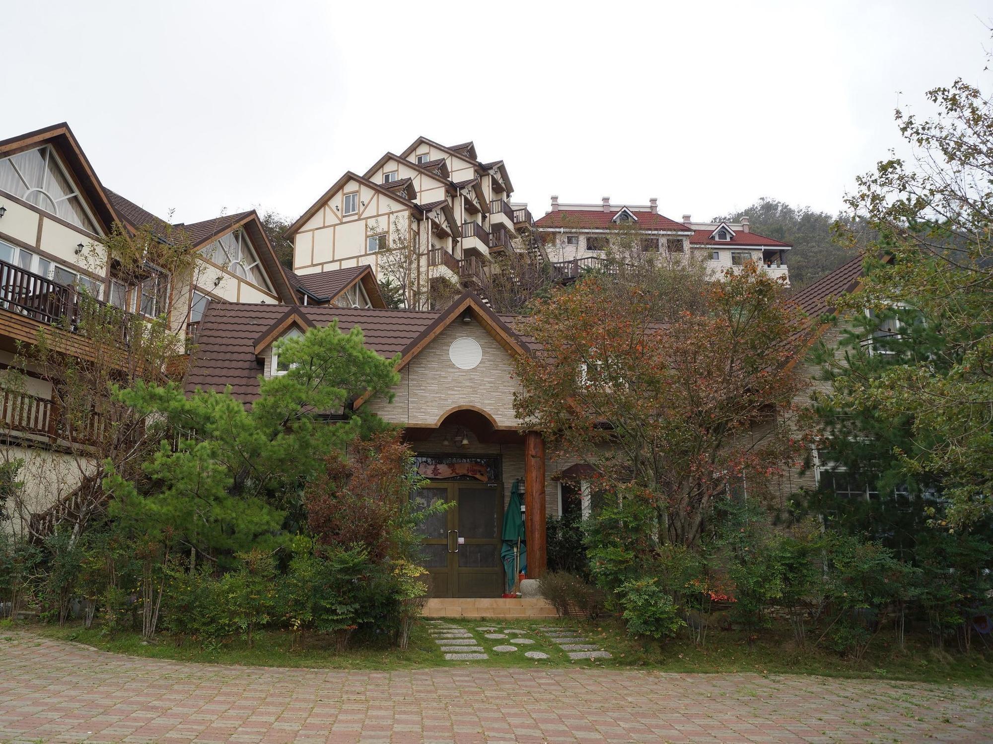Spring Ground Resort Zsenaj Kültér fotó