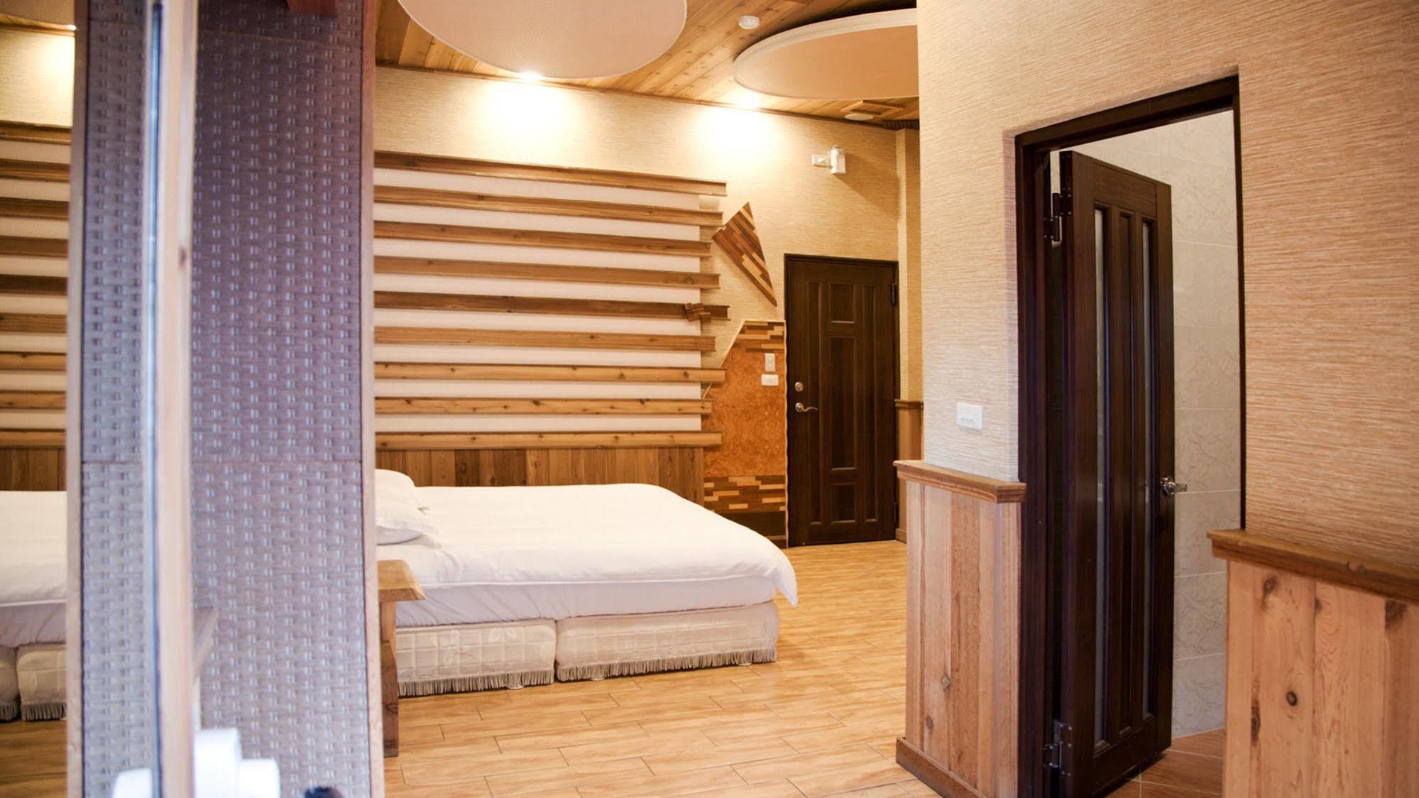 Spring Ground Resort Zsenaj Kültér fotó